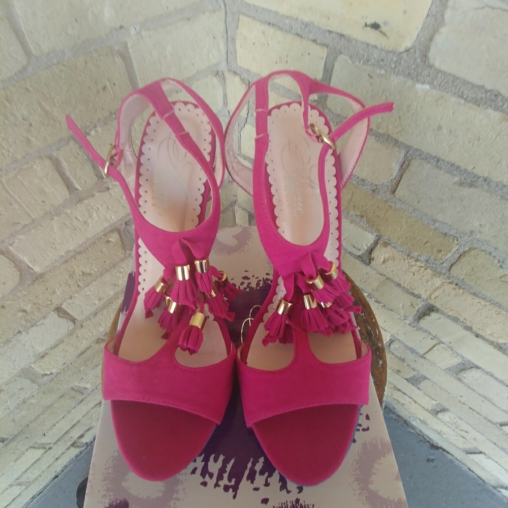 HOT PINK & BLUE PLATFORM HEELS 👠